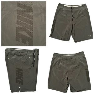 Nike Running Mens Black Shorts Dri Fit  Lined Sz 32 Back Pocket Zipper Wide Band